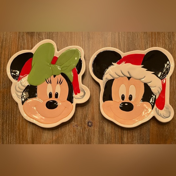 SET OF (2) DISNEY MINNIE & MICKEY CERAMIC PLATES/PLATTERS - Picture 1 of 6